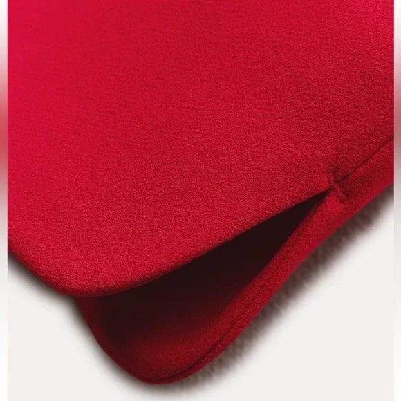 🎈SALE 🎈 ZARA WOMAN COLLECTION Sleeveless vest top with round neck. - Picture 4 of 10